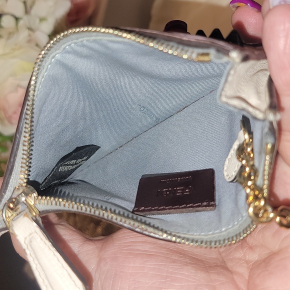 COPY - Authentic Fendi monter key cles - Picture 7 of 10